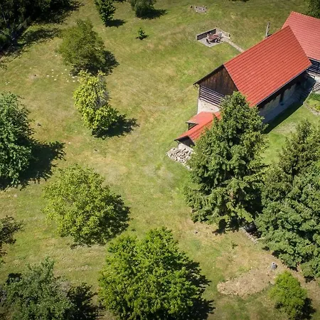 Chalupa Nadslav Country house Strevac