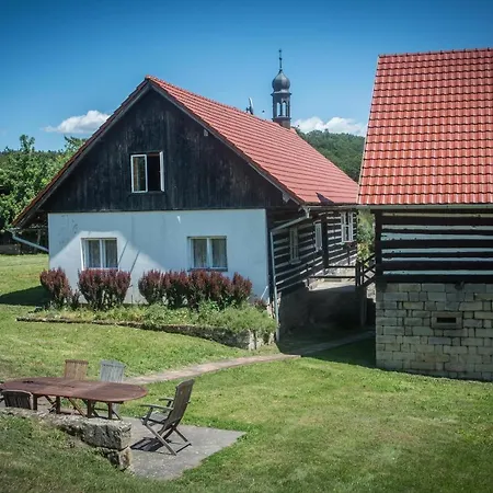 Chalupa Nadslav Country house Strevac