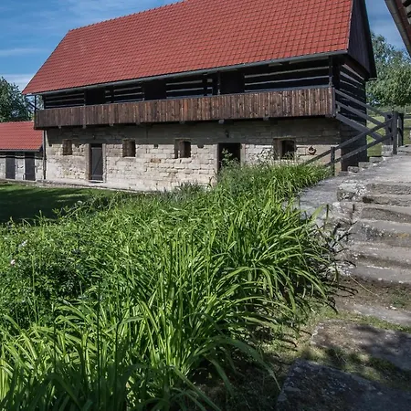 Country house Chalupa Nadslav